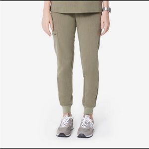 ISO-Figs heather olive zamoras XS regular